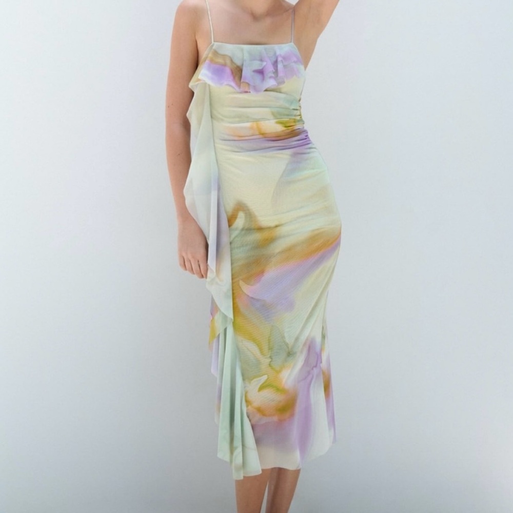 Zara ruffle dress, excellent condition, worn once!